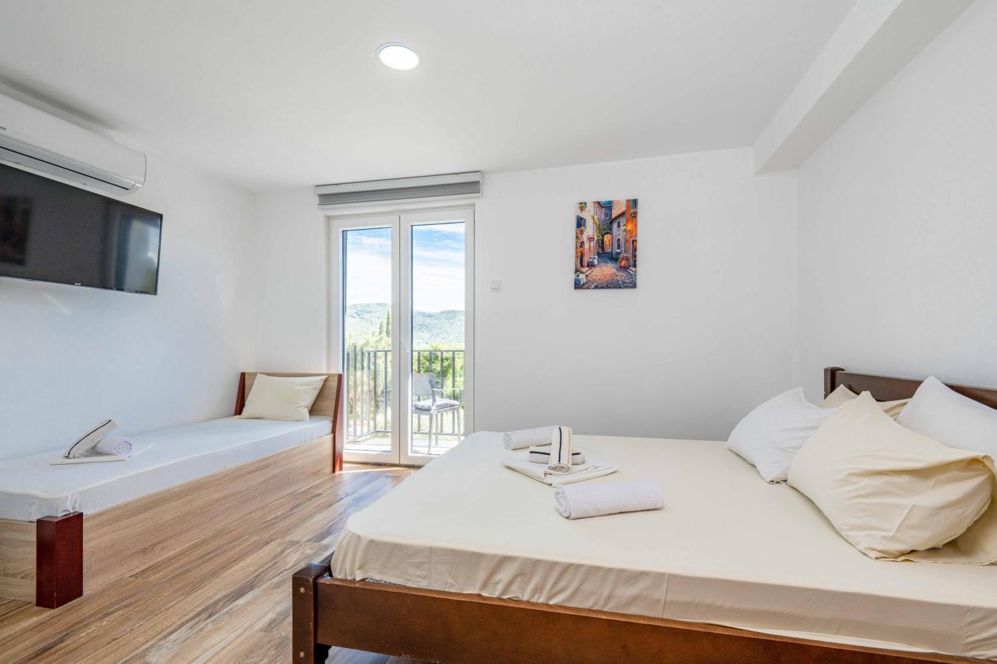 Sumice Inn Petrovac na moru Exterior foto
