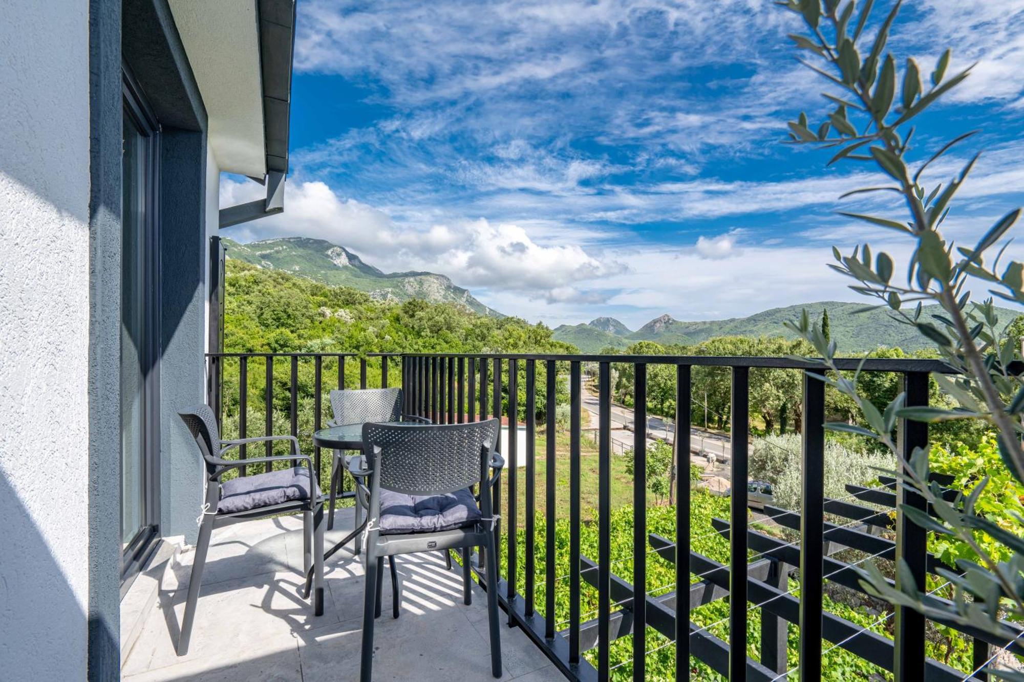 Sumice Inn Petrovac na moru Exterior foto