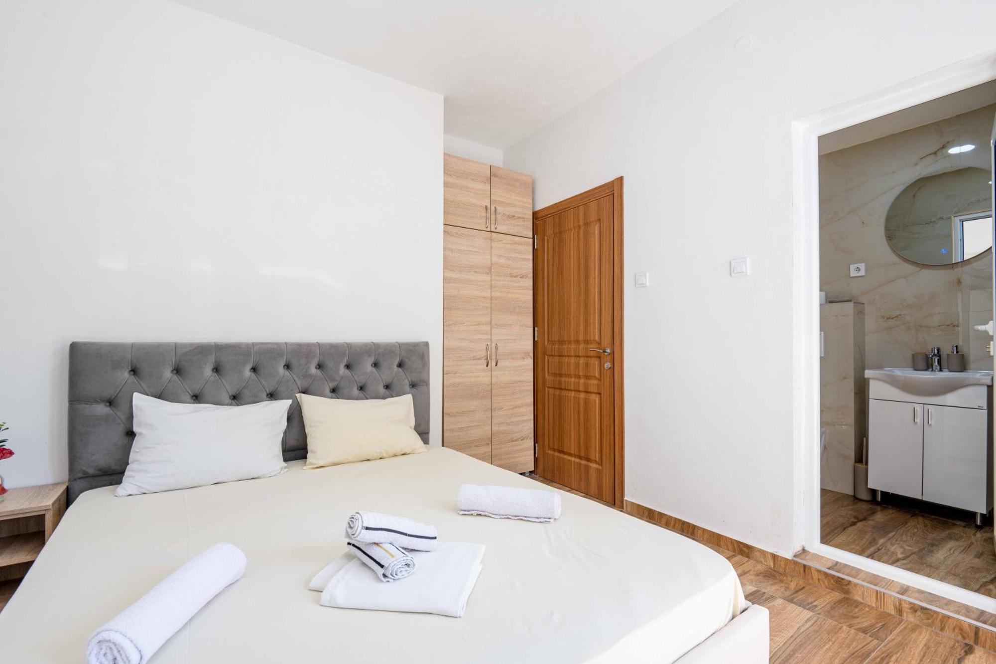 Sumice Inn Petrovac na moru Exterior foto