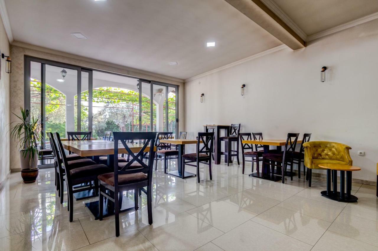 Sumice Inn Petrovac na moru Exterior foto