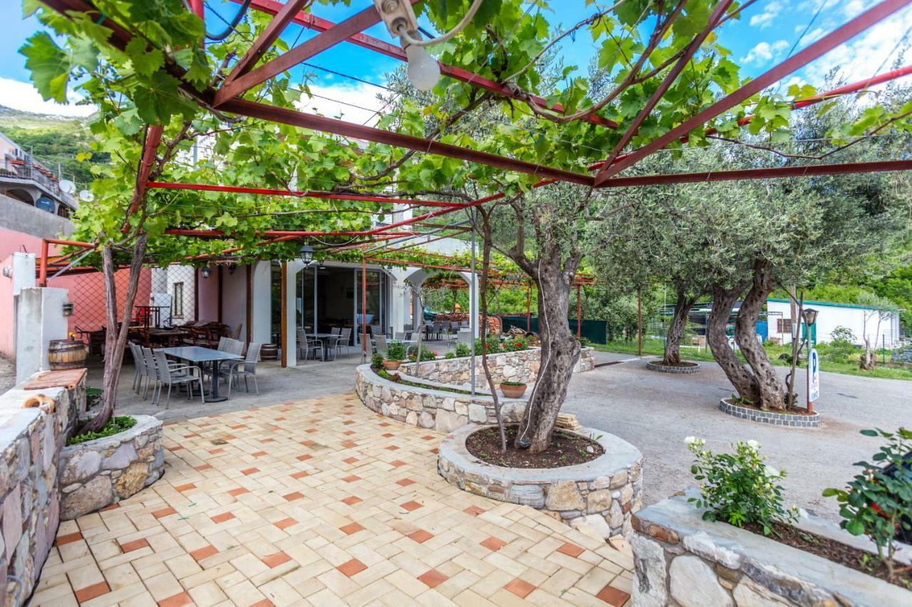 Sumice Inn Petrovac na moru Exterior foto